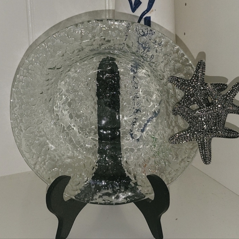 Textured Glass Bowl with Starfish Decor